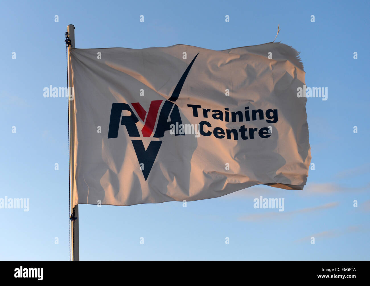 Royal Yachting Association, centre de formation d'un drapeau Banque D'Images