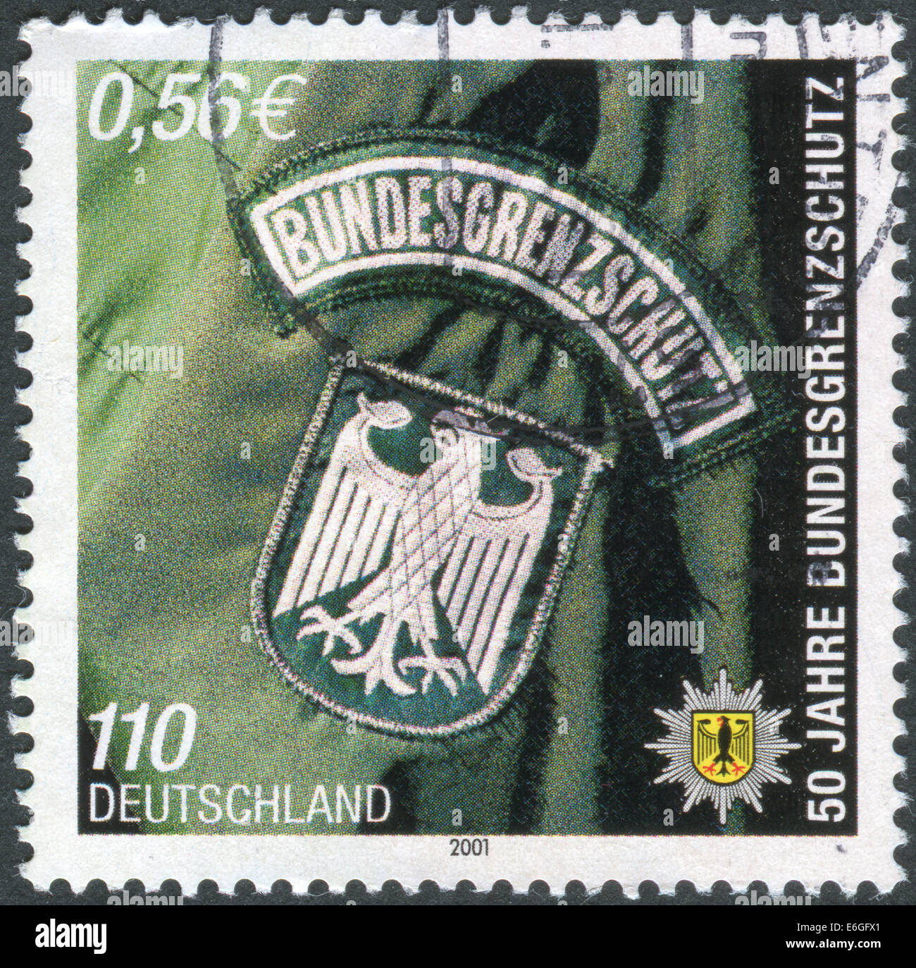 Timbre-poste imprimé en Allemagne, au 50e anniversaire de la Police Fédérale des Frontières Banque D'Images