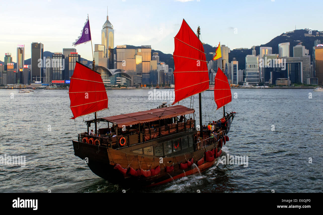 Jonque Chinoise Traditionnelle, le port de Victoria, Hong Kong, Chine. Banque D'Images