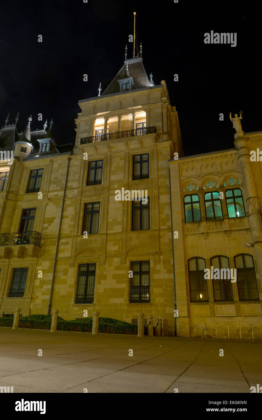 Palais Grand Ducal à Luxembourg en nuit Banque D'Images