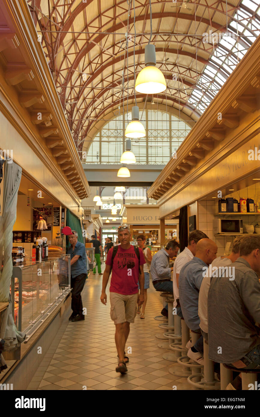 Saluhallen Stora, le plus grand marché couvert de Göteborg, Kungstorget, Bohuslän, västergötland, en Suède. Banque D'Images
