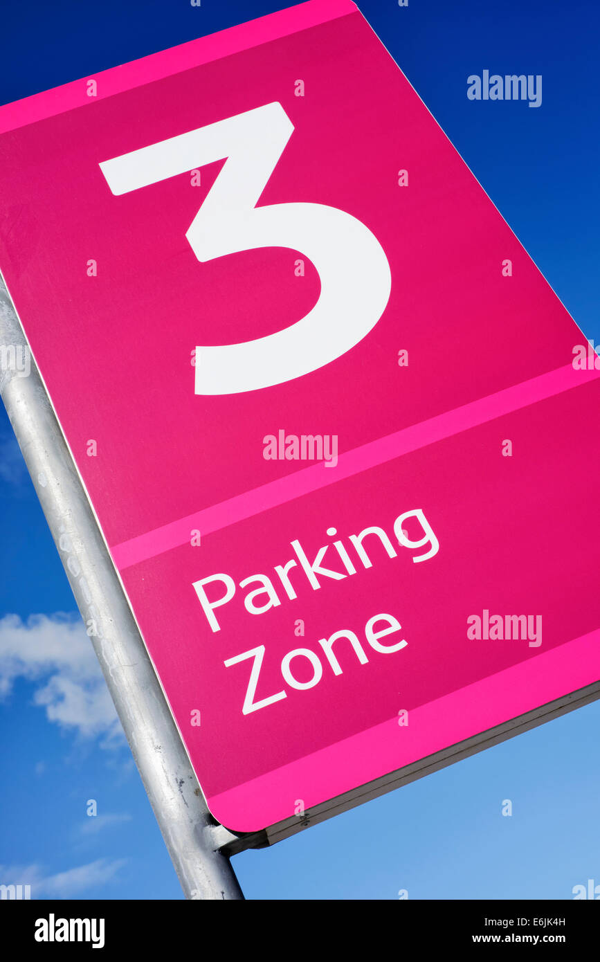 Zone de parking sign avec grand nombre 3 Banque D'Images