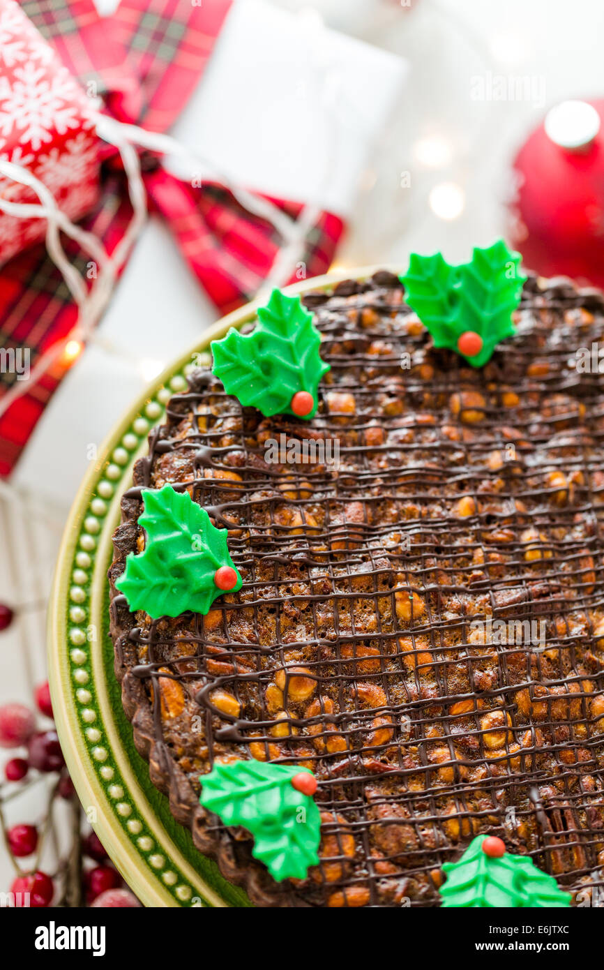 Bière au chocolat et vin. Nutcracker Sweet Tart avec vin pour Noël. Banque D'Images
