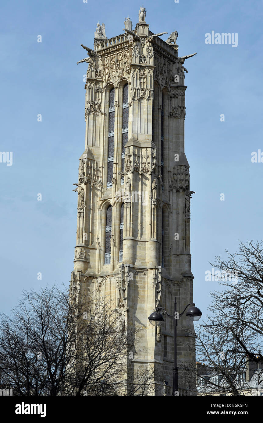 La tour gothique Tour Saint-Jacques, Paris, Île-de-France, France Banque D'Images