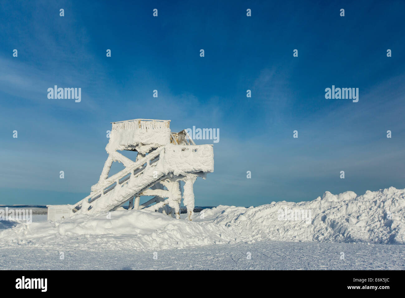 Point de vue enneigé, près de Saariselkä, Finlande Banque D'Images