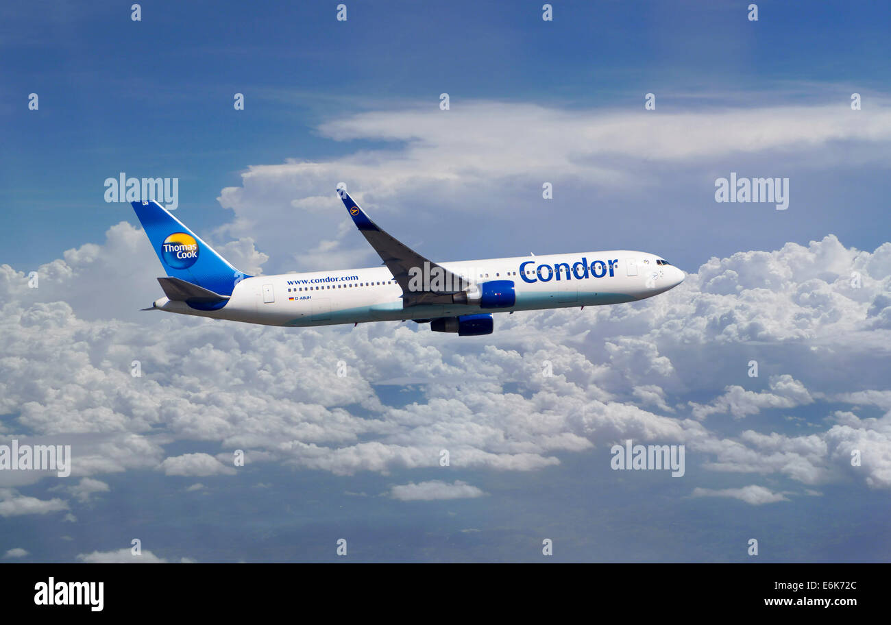 Condor, Thomas Cook, Boeing 767-330 ER WL, en vol Banque D'Images