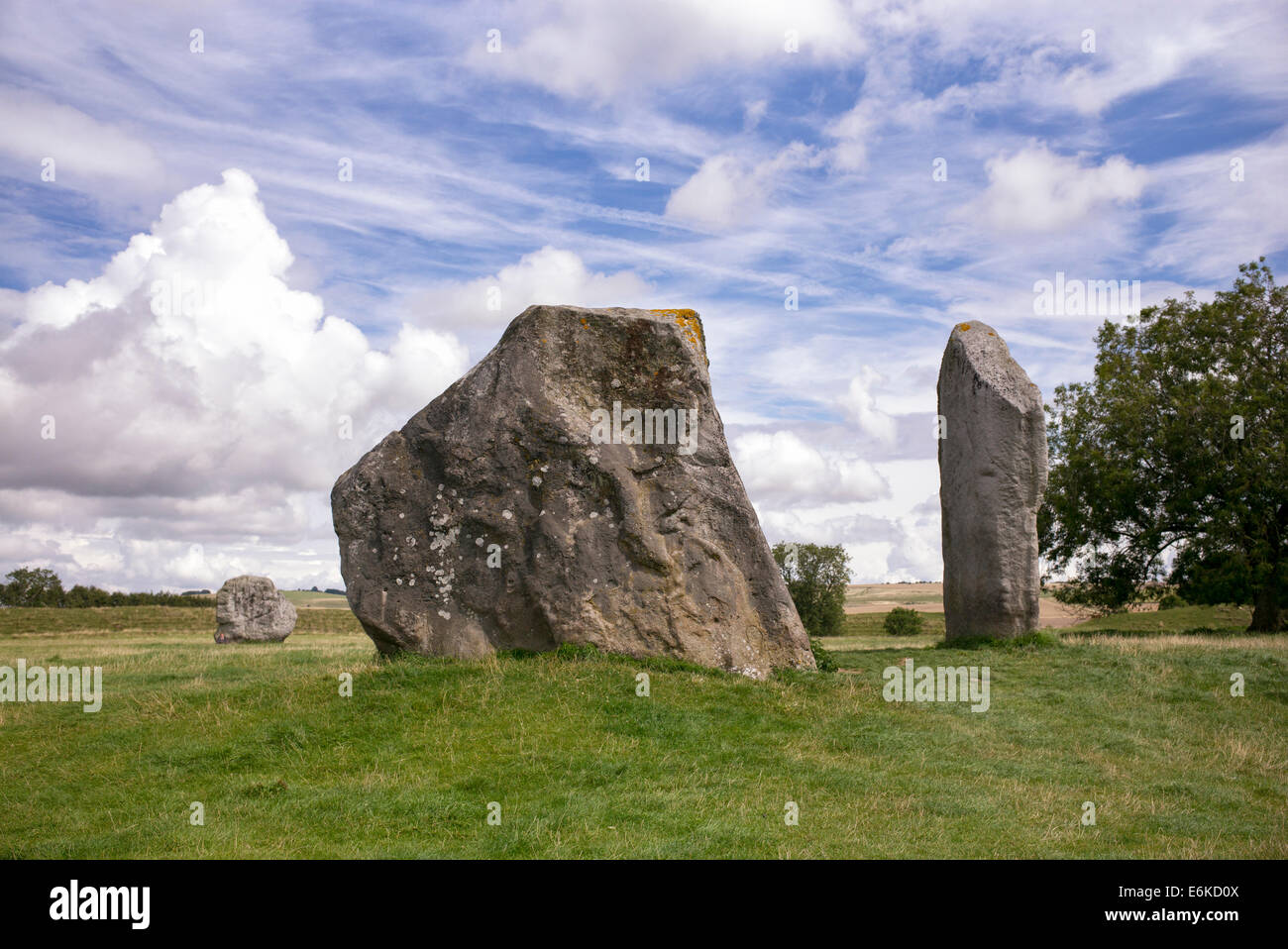 Avebury menhirs. Wiltshire, Angleterre Banque D'Images