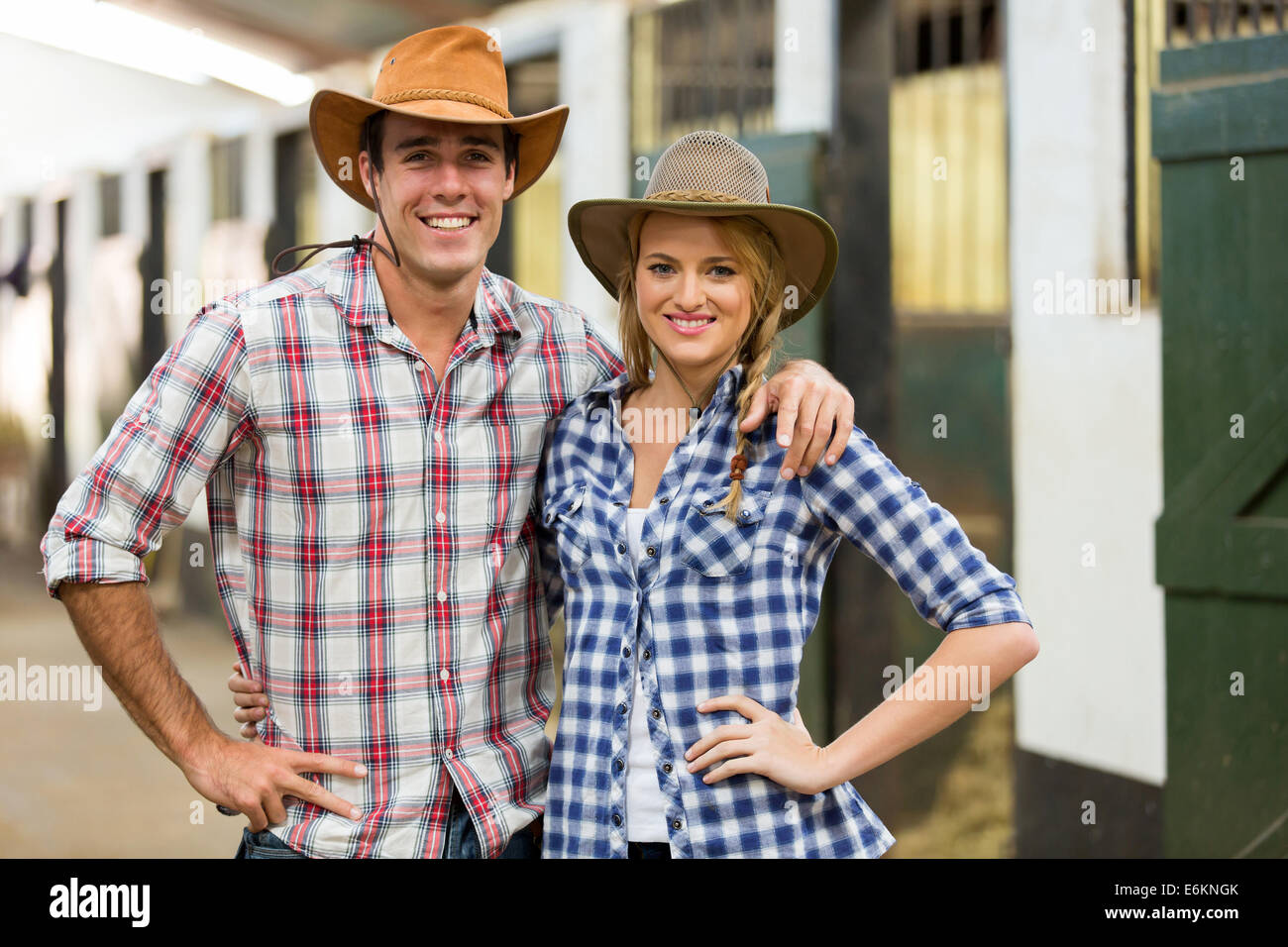 Cowboy and cowgirl Banque de photographies et d'images à haute résolution -  Alamy