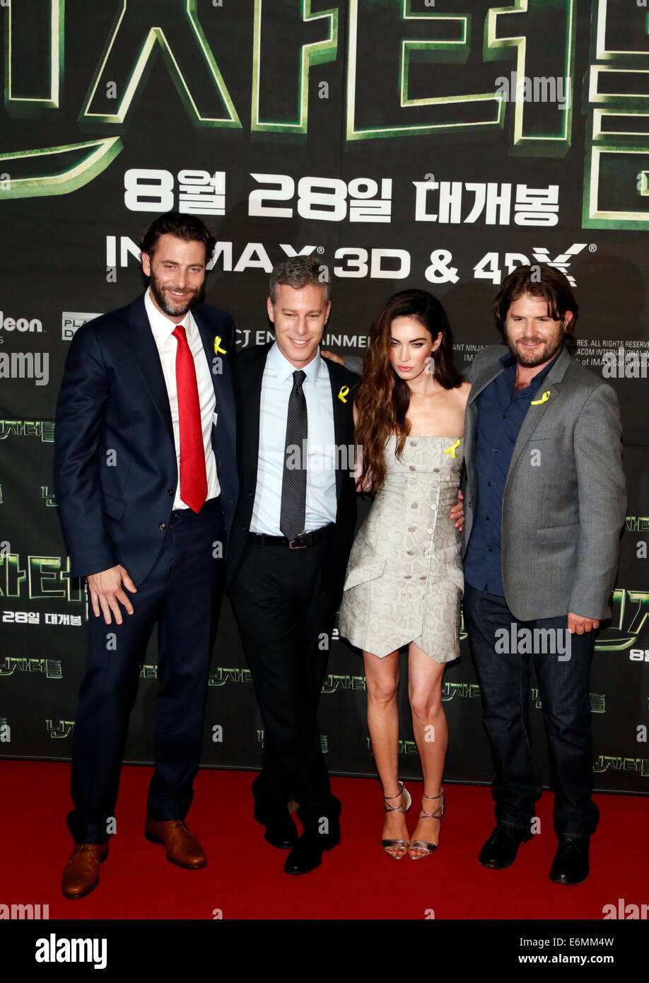 Séoul, Corée du Sud. 26 août 2014. Andrew Form, Brad Fuller, Megan Fox et Jonathan Liebesman, Aug 26, 2014 : (L-R) Les producteurs Andrew Form et Brad Fuller, l'actrice Megan Fox et réalisateur Jonathan Liebesman assister à un événement de tapis rouge pour leur film, 'Teenage Mutant Ninja Turtles' à Séoul, Corée du Sud. Credit : Lee Jae-Won/AFLO/Alamy Live News Banque D'Images