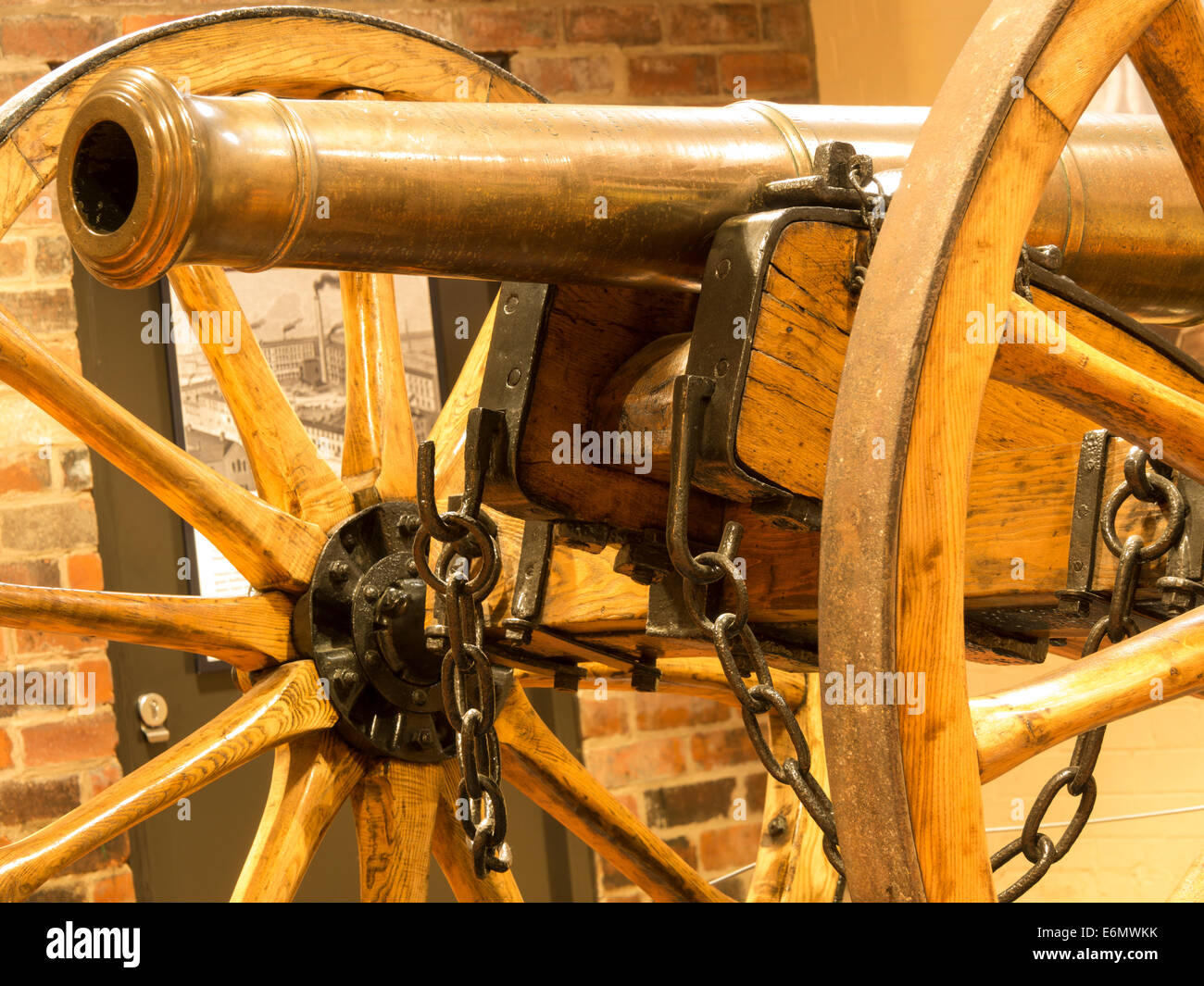 Canon du 19e siècle à Kelham Island Museum industrielle, Sheffield, Royaume-Uni Banque D'Images