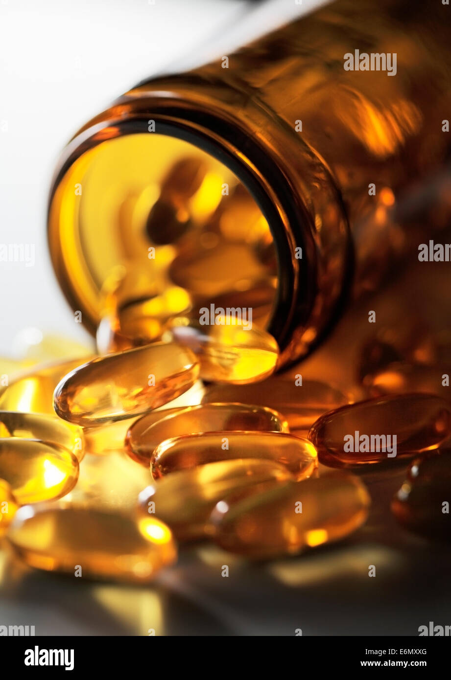 Omega 3 capsules d'huile de poisson. Banque D'Images