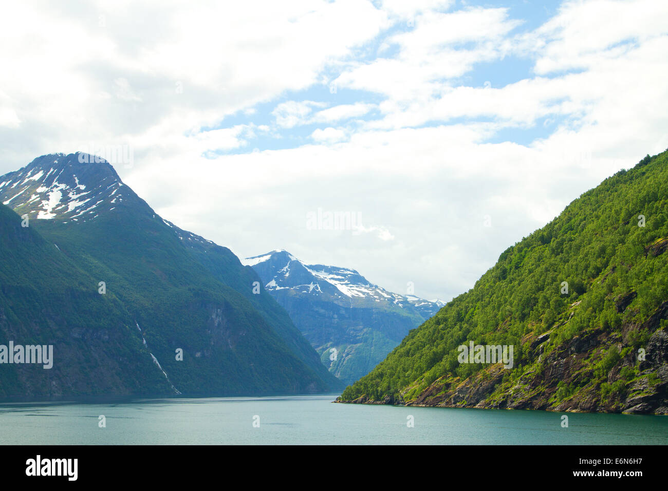 Des paysages pittoresques du nord de fjords norvégiens. Banque D'Images