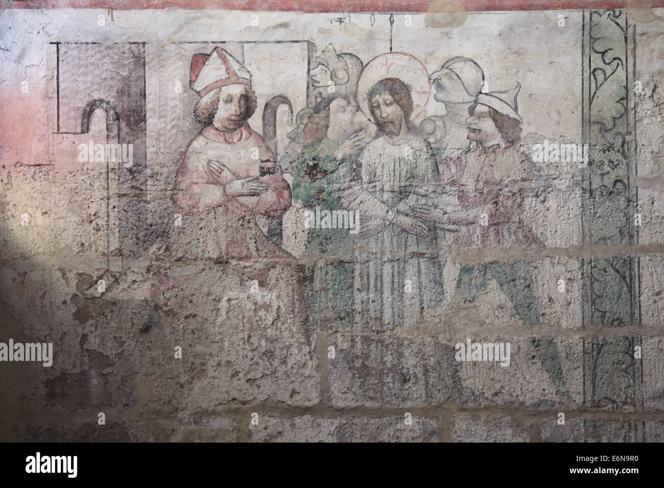 Jésus Christ avant de Ponce Pilate. Fresque gothique tardif dans l'église St Barbara à Kutná Hora, République tchèque. Banque D'Images