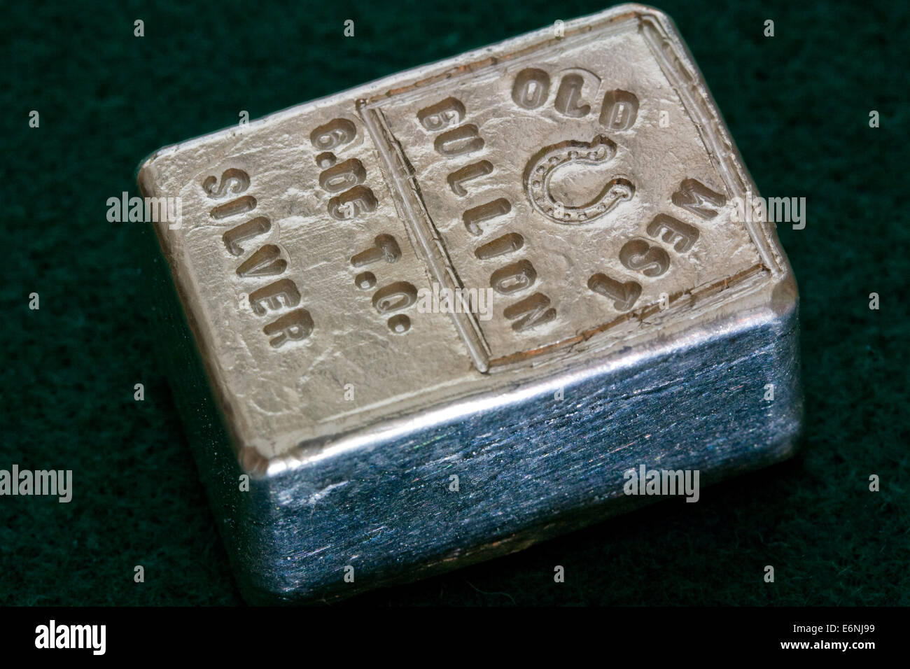 OLD WEST BULLION - 6,05 once Troy Bar Silver - Horseshoe Stamp Banque D'Images