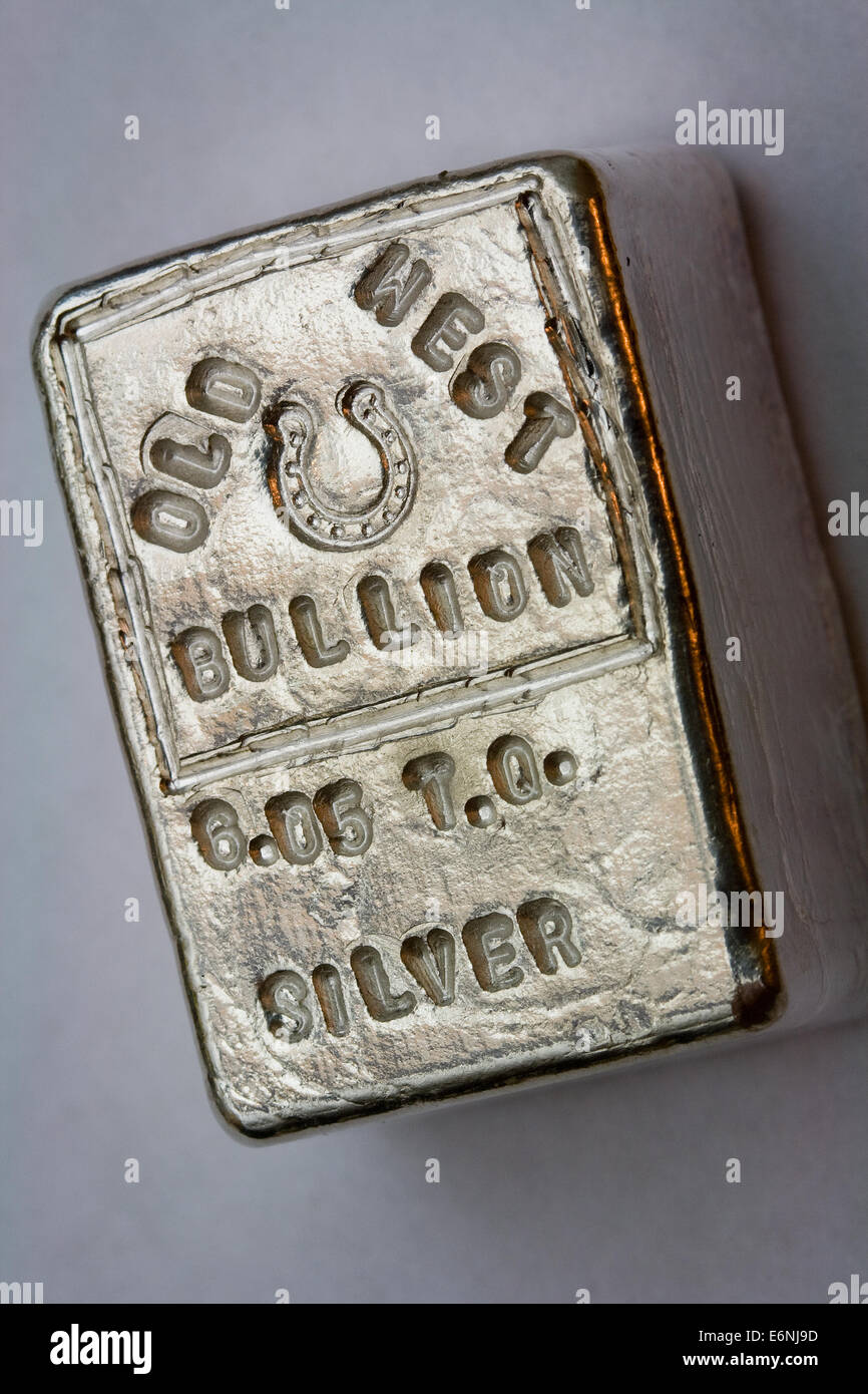 OLD WEST BULLION - 6,05 once Troy Bar Silver - Horseshoe Stamp Banque D'Images