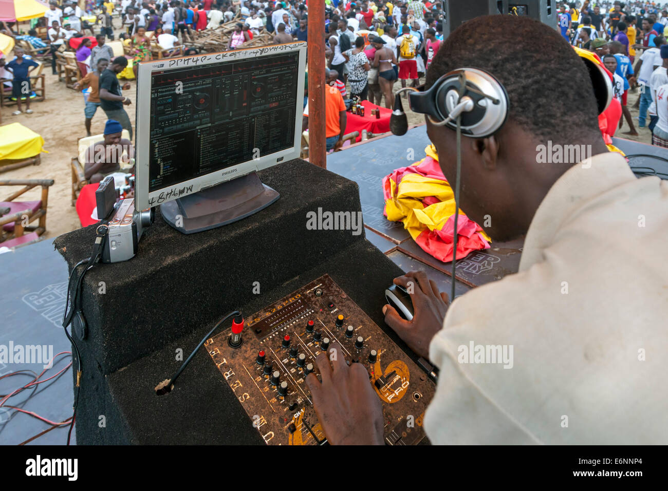 La musique sur plage de Labadi, Accra, Ghana, Afrique Banque D'Images