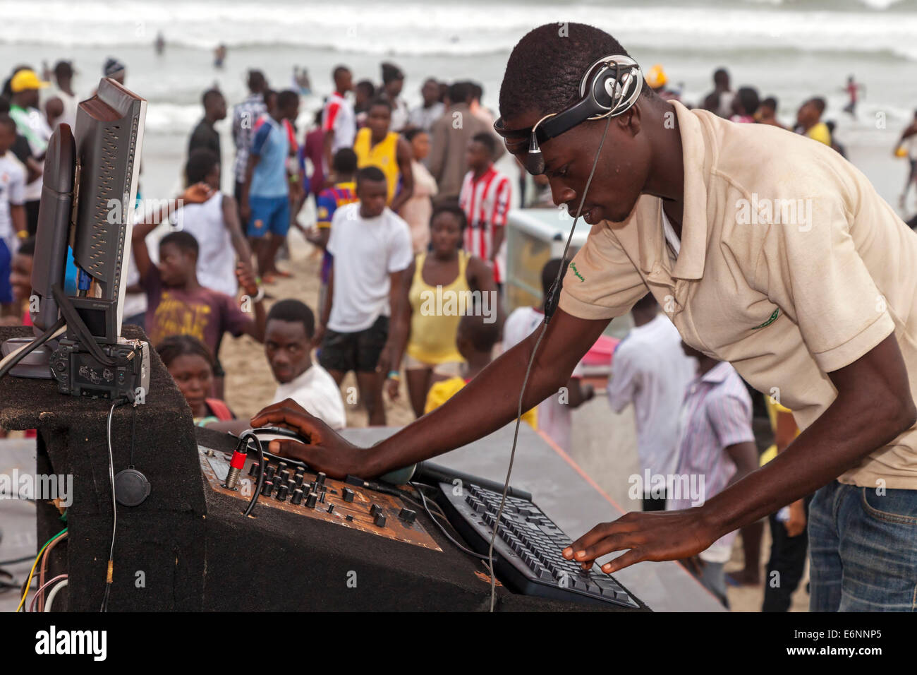 La musique sur plage de Labadi, Accra, Ghana, Afrique Banque D'Images