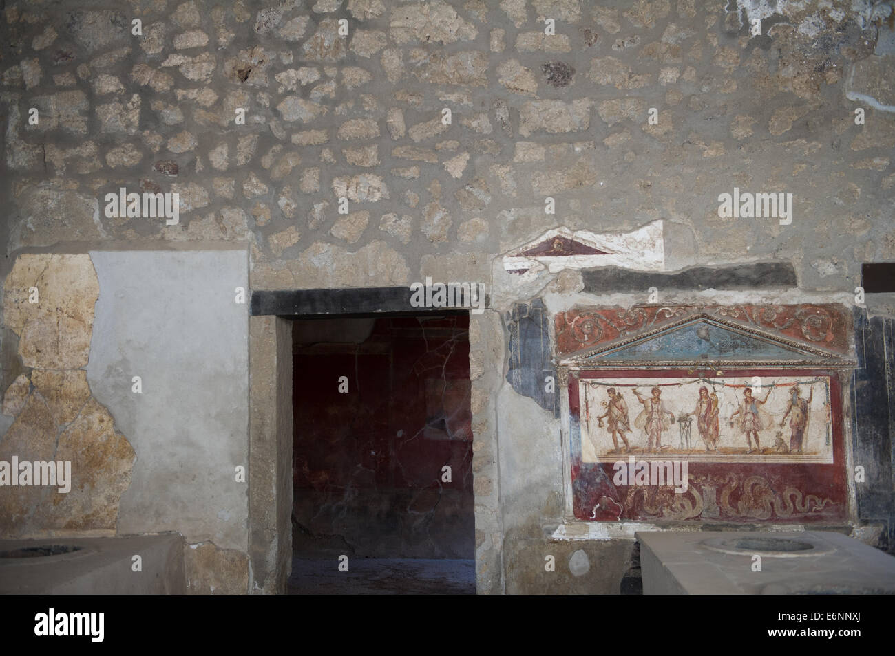 La paroi interne des Dessins ou peintures dans la ville en ruines de Pompéi. Banque D'Images