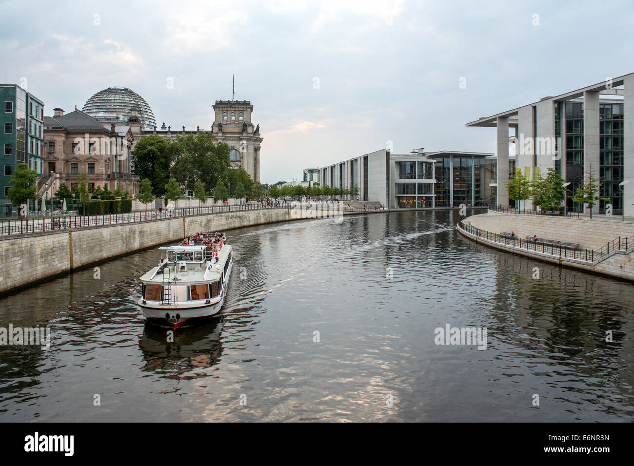 Allemagne : Berlin, dans le quartier du gouvernement sur la rivière Spree. Photo du 11 août 2014. Banque D'Images