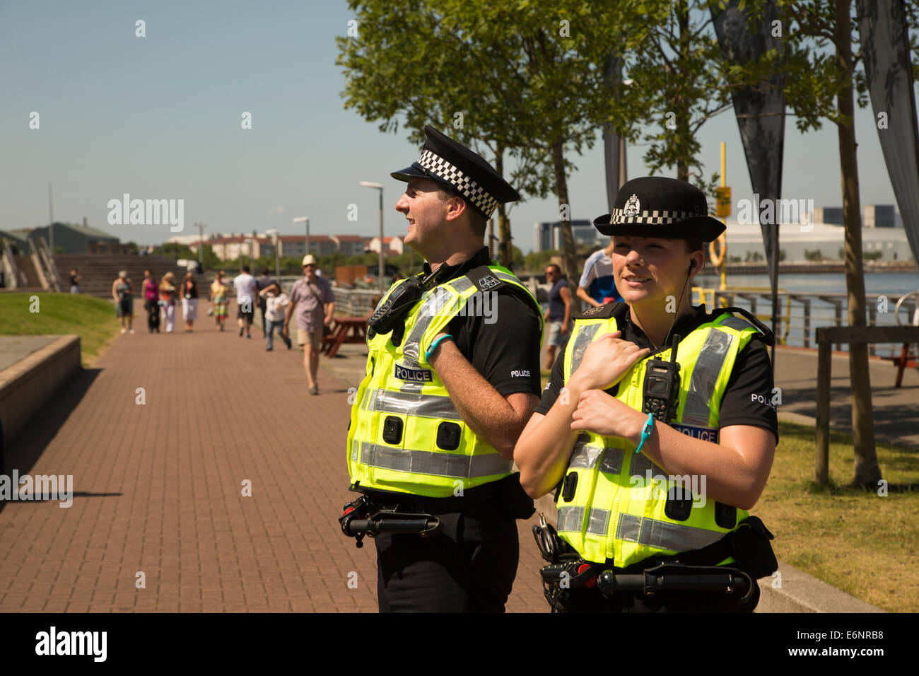 Male et femelle de membre Straclyde La Force de police à Glasgow, Écosse, Royaume-Uni Banque D'Images