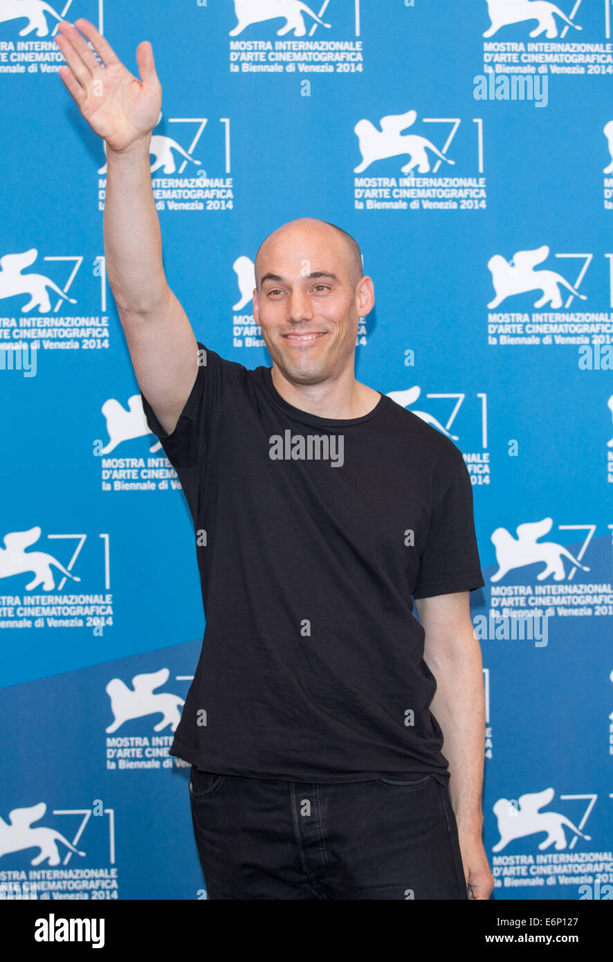 JOSHUA OPPENHEIMER LE REGARD DU SILENCE. PHOTOCALL. 71E FESTIVAL DU FILM DE VENISE LIDO Venise ITALIE 28 Août 2014 Banque D'Images