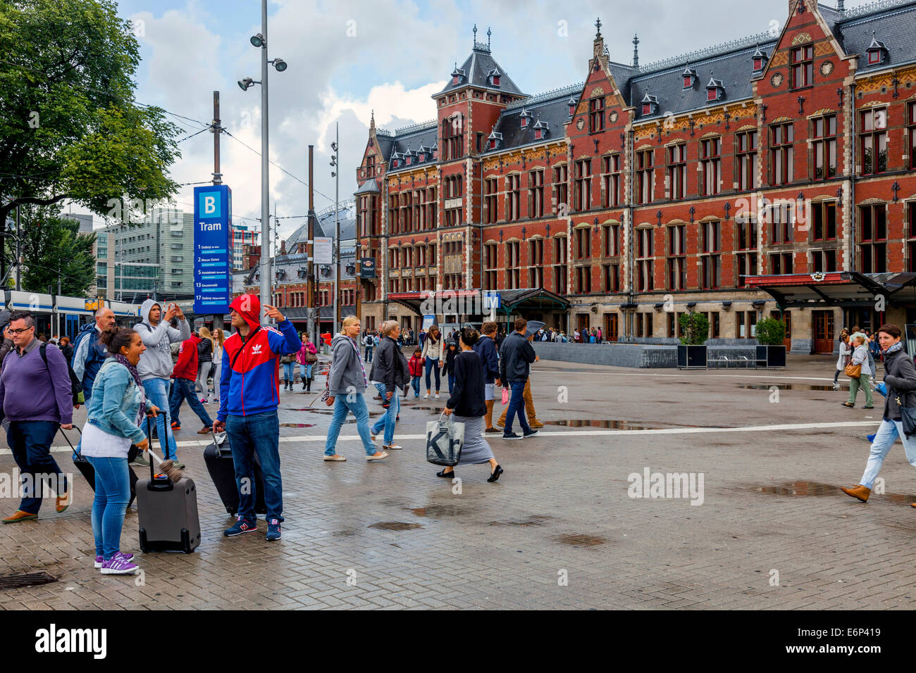 La gare centrale d'Amsterdam, Amsterdam, Pays-Bas Banque D'Images