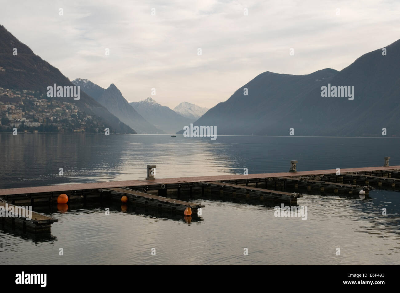 Le Lac de Lugano de Lugano, Suisse Banque D'Images