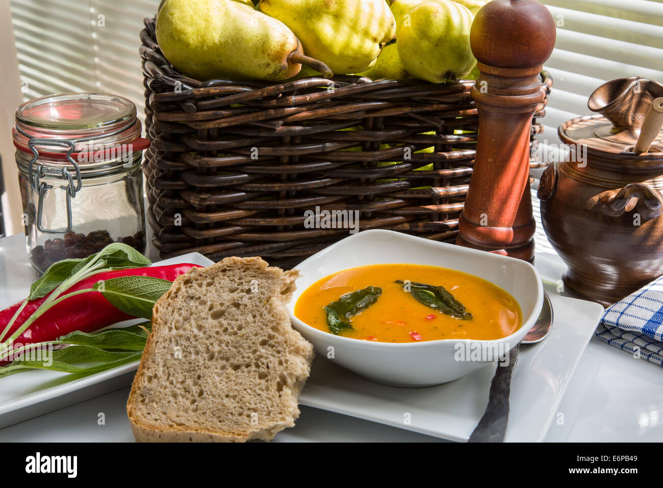 Soupe au potiron est un traditionnel aliments d'automne Banque D'Images