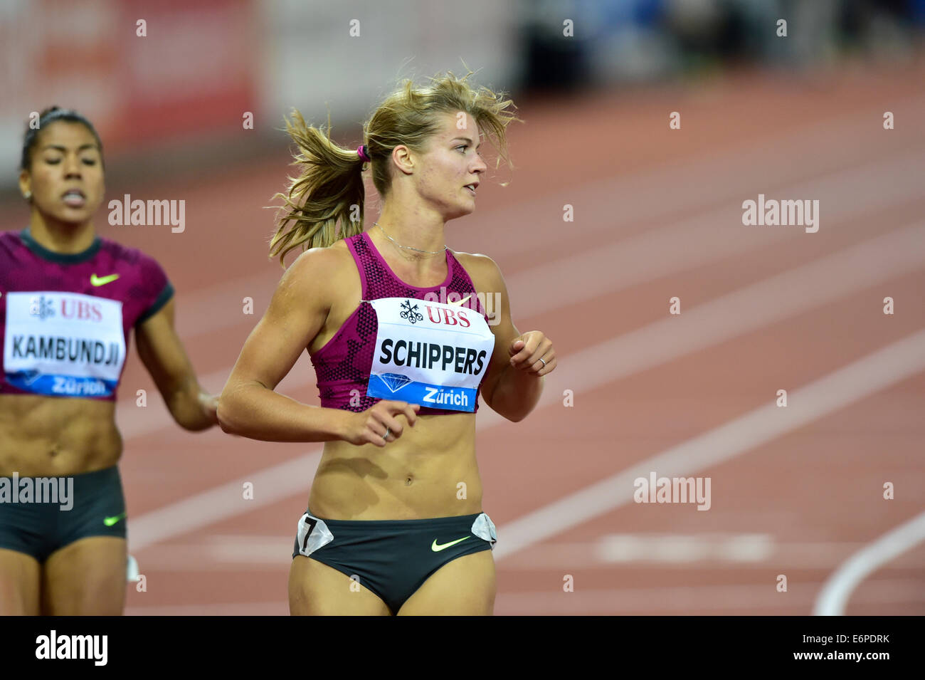 Zurich, Suisse. 28 août, 2014. Dafne Schippers (NED), terminant 4e au 100m femmes lors de la réunion d'athlétisme de l'IAAF Diamond League stade du Letzigrund de Zurich. Mujinga Kambundji (SUI) est entré dans le 8ème. Crédit : Erik Tham/Alamy Live News Banque D'Images