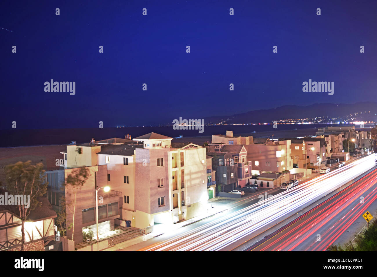 Travailler la circulation sur autoroute de la côte Pacifique Banque D'Images