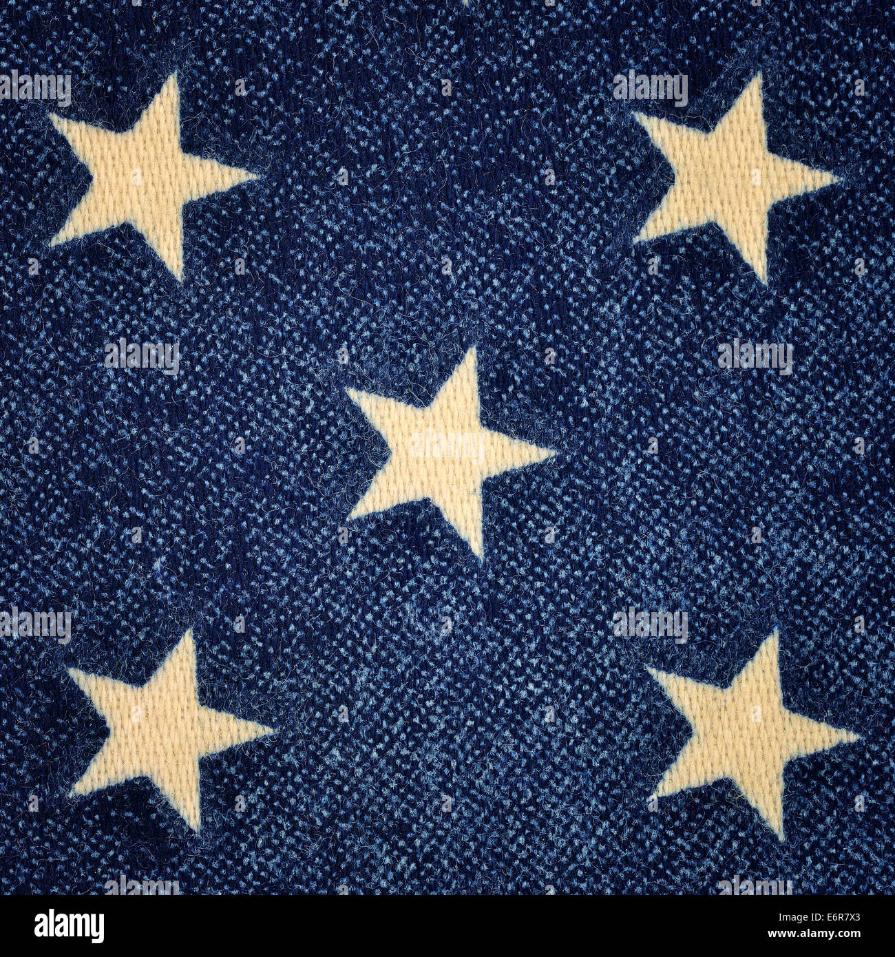 Contexte faite de tissu bleu à étoiles blanches Banque D'Images