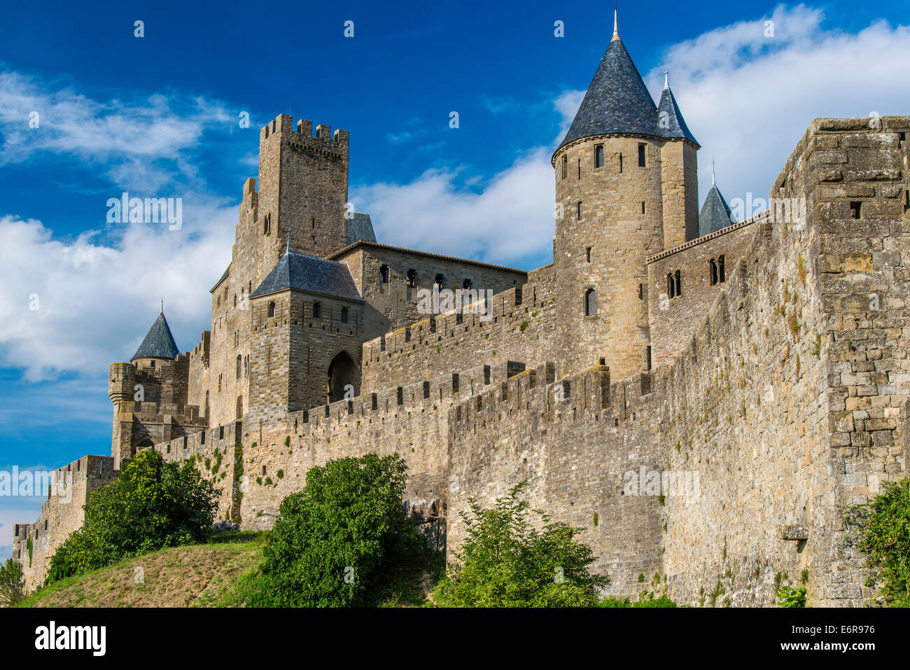 La cité médiévale fortifiée, Carcassonne, Languedoc-Roussillon, France Banque D'Images