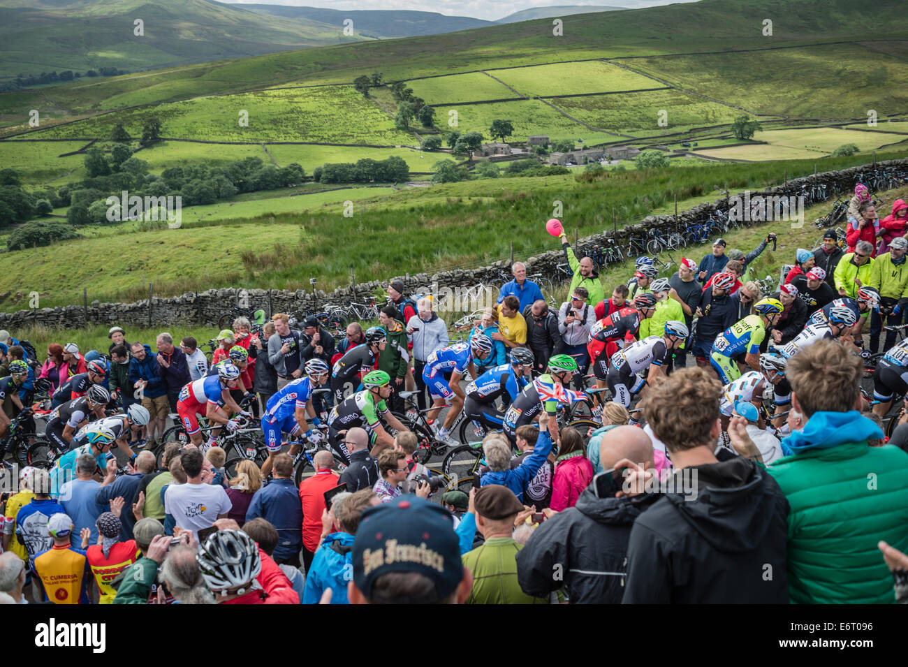2014 Tour de France dans le Yorkshire sur le col des papillons Banque D'Images 2014 Tour de France dans le Yorkshire sur le col des papillons Banque D'Images