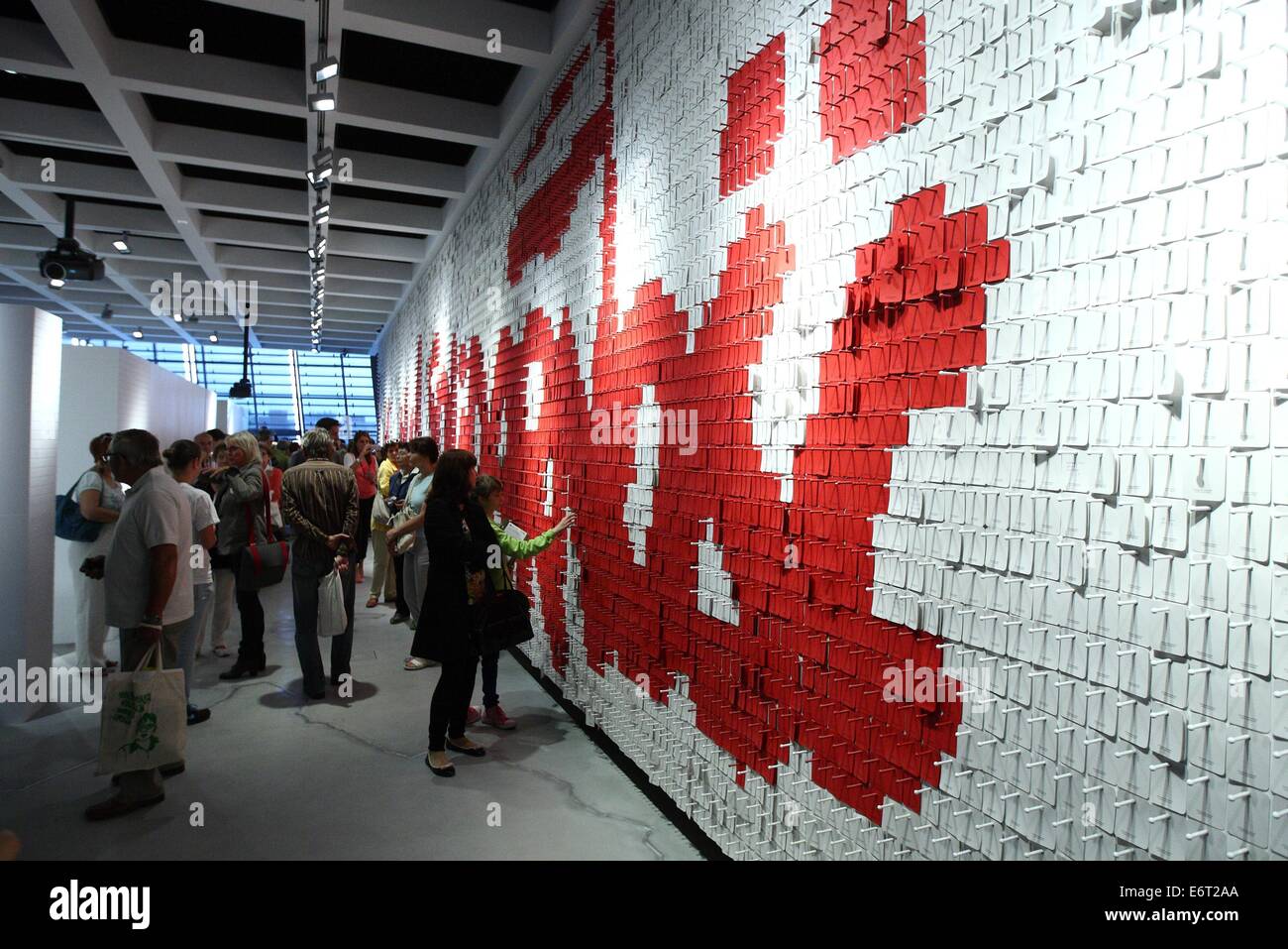 Gdansk, Pologne 30 Avril, Août 2014 Centre de la solidarité européenne openes aujourd'hui pour les visiteurs. L'immeuble est libre d'entrer et est titulaire d'une exposition permanente sur deux étages. Credit : Michal Fludra/Alamy Live News Banque D'Images