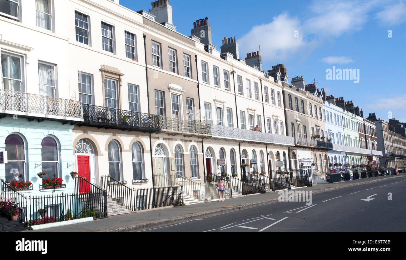 Maisons d'hôtes et petit hôtels bed and breakfast accommodation on the Esplanade, Weymouth, Dorset, Angleterre Banque D'Images