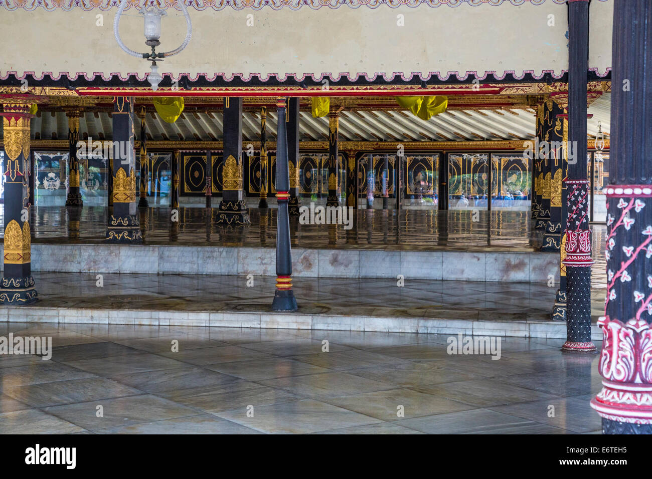 Yogyakarta, Java, Indonésie. Salle à manger pour l'occasion des cérémonies. Banque D'Images