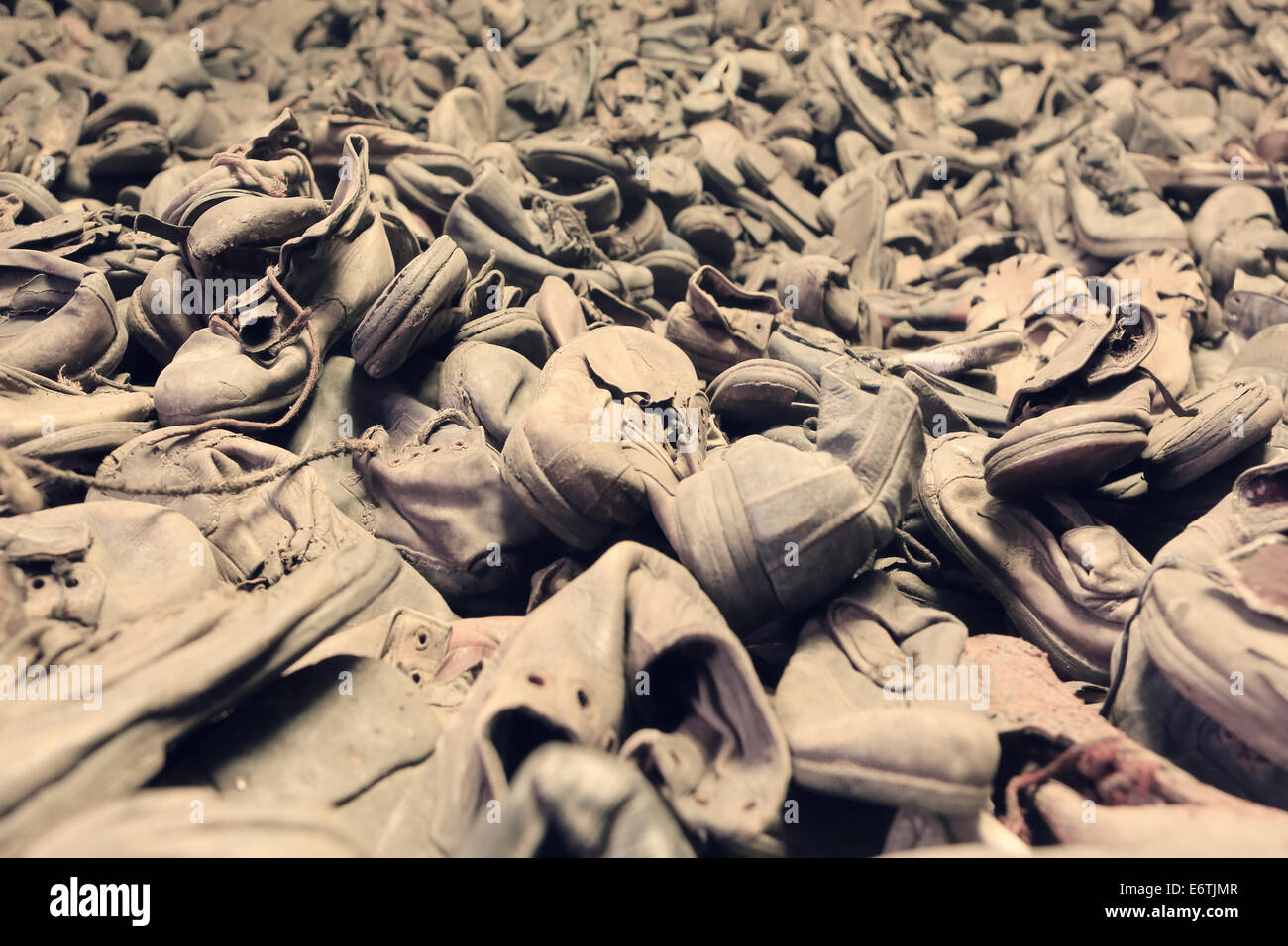 Chaussures appartenant à des victimes juives de l'holocauste dans le monument d'Auschwitz-Birkenau, en Pologne Banque D'Images