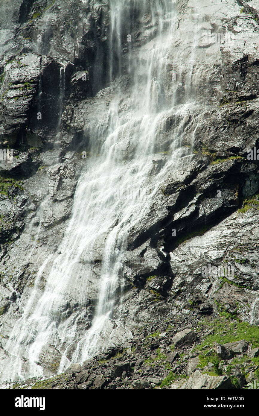 Du nord des Cascades fjords norvégiens. Banque D'Images