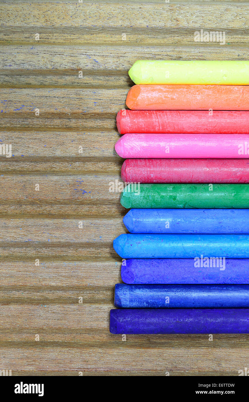 Les crayons de cire colorée, Close up, macro, vertical Banque D'Images