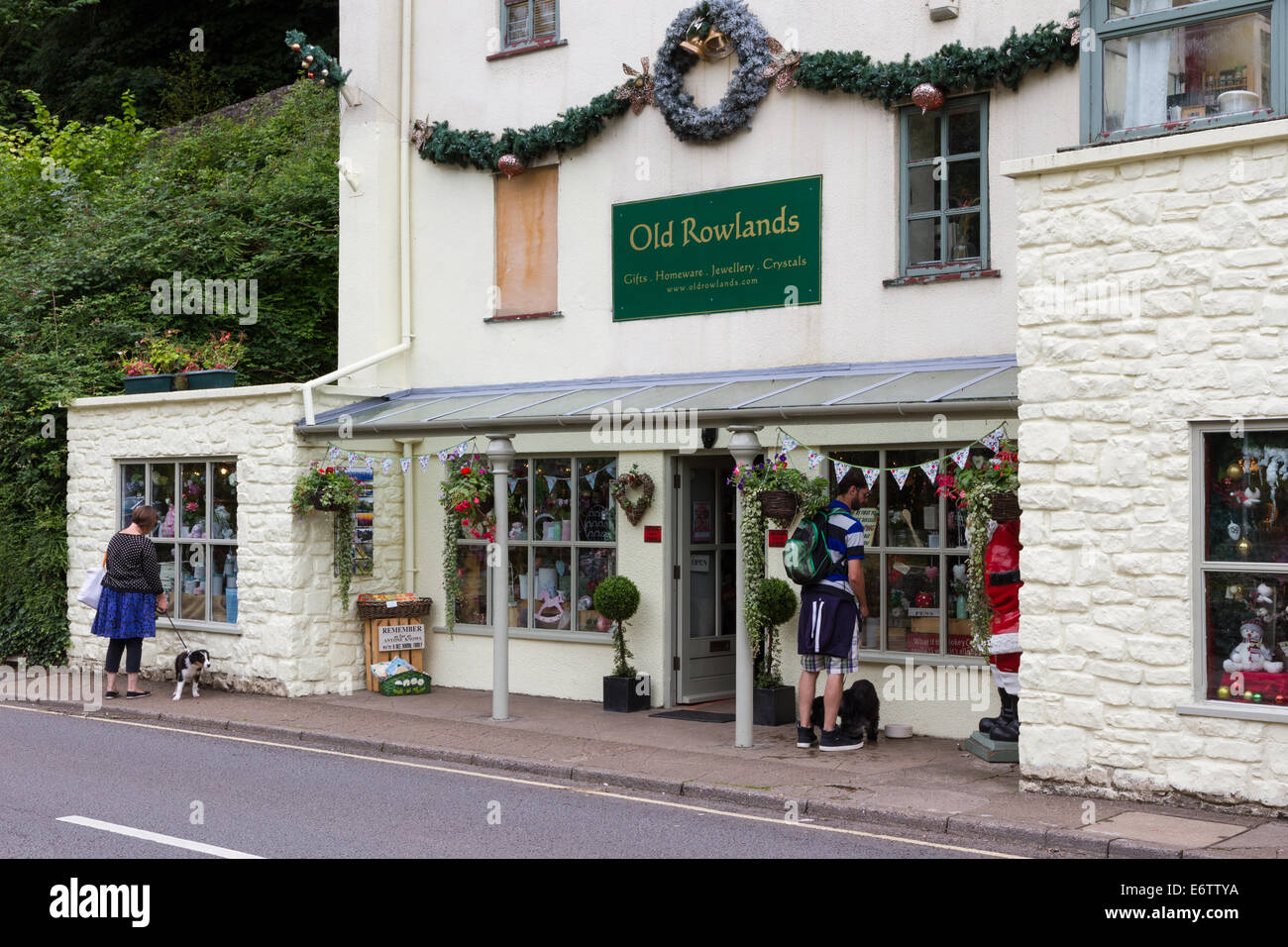 Cadeaux de Noël et vieux Rowlands Shop à Cheddar, Somerset, Angleterre. Banque D'Images