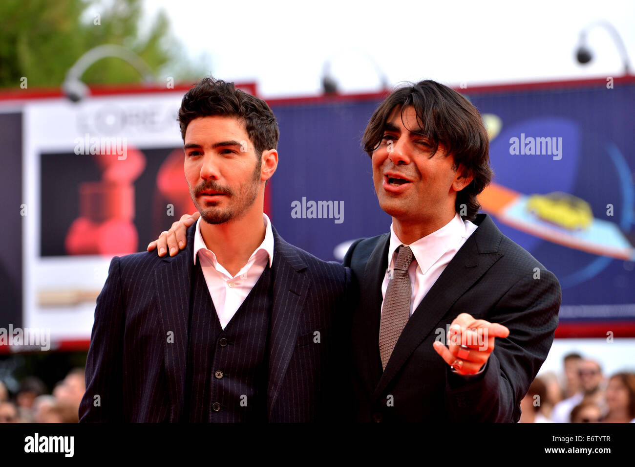 Venise, Italie. 31 août, 2014. Réalisateur Fatih Akin (R) et l'acteur Tahar Rahim posent sur le tapis rouge pour "la coupe" qui est sélectionné pour la compétition principale au cours de la 71th Venice Film Festival, à Lido de Venise, l'Italie le 31 août 2014. Source : Xinhua/Alamy Live News Banque D'Images