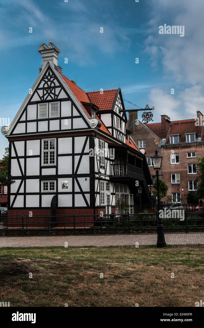 En vertu de la taverne grand moulin à Gdansk Banque D'Images