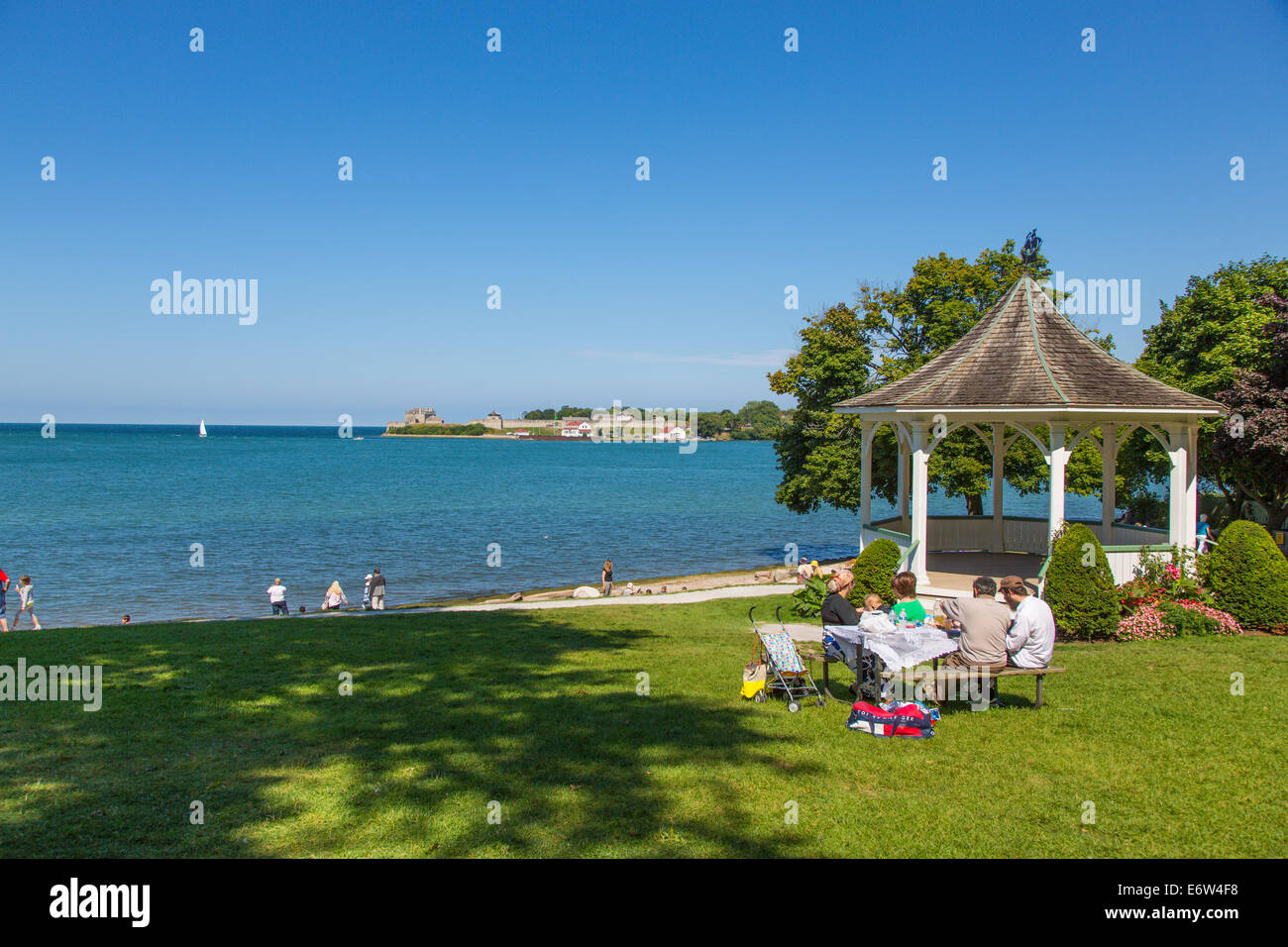 Royal Queens Park sur la rivière Niagara dans Village de Niagara on the Lake en Ontario Canada Banque D'Images