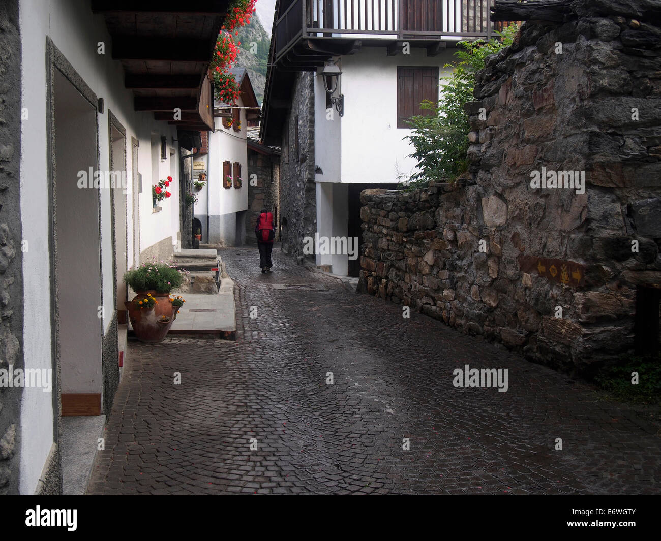 Le Trekking Tour du Mont Blanc, Dolonne, près de Courmayeur, Italie Banque D'Images