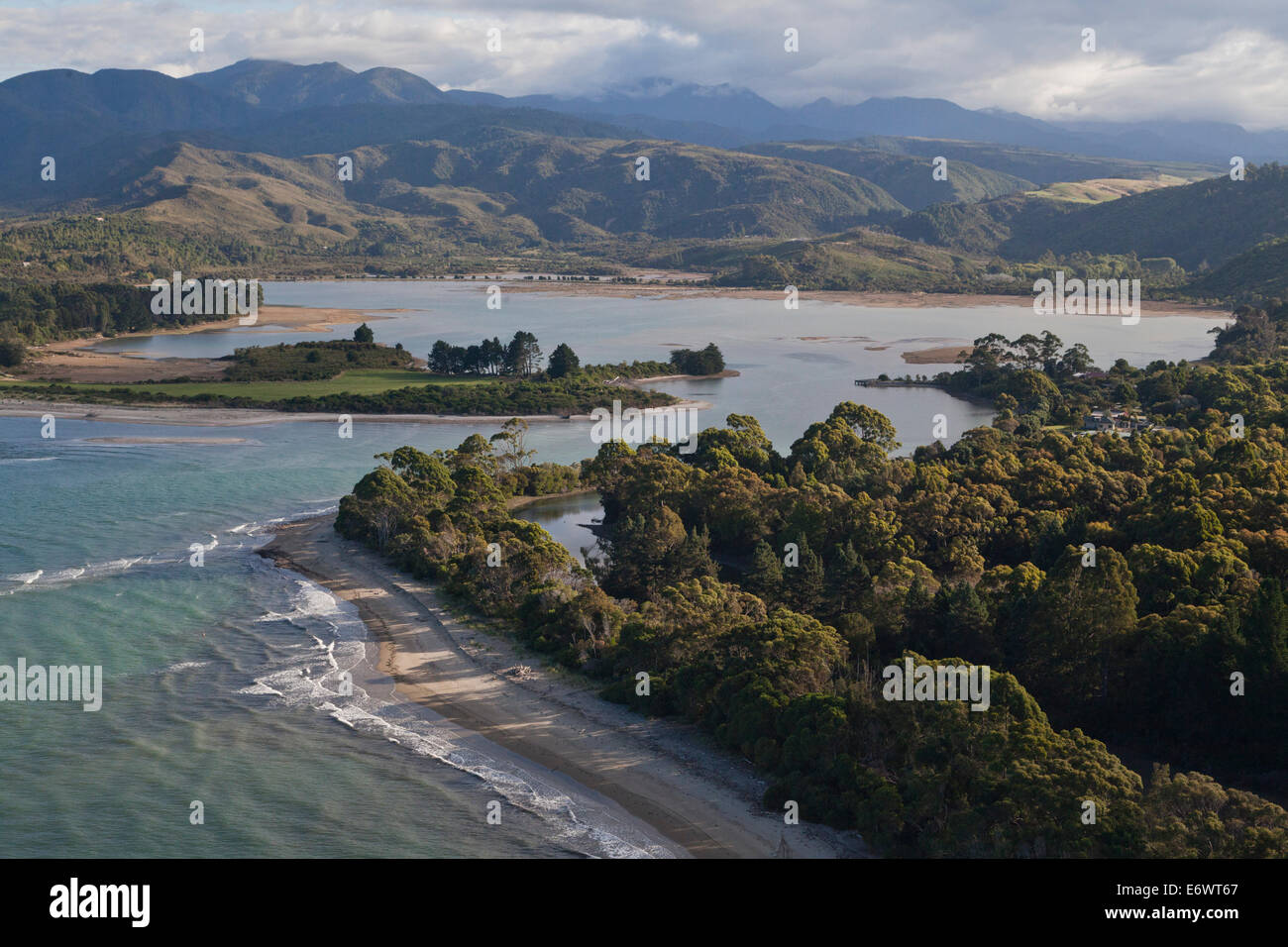 Par antenne, Golden Bay, Parapara Inlet, district de Tasmanie, île du Sud, Nouvelle-Zélande Banque D'Images