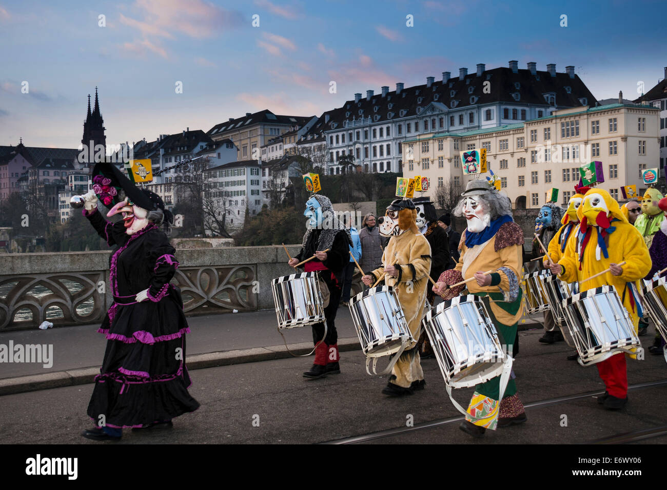 Défilé de carnaval, Morgenstraich, Carnaval de Bâle, le canton de Bâle, Suisse Banque D'Images