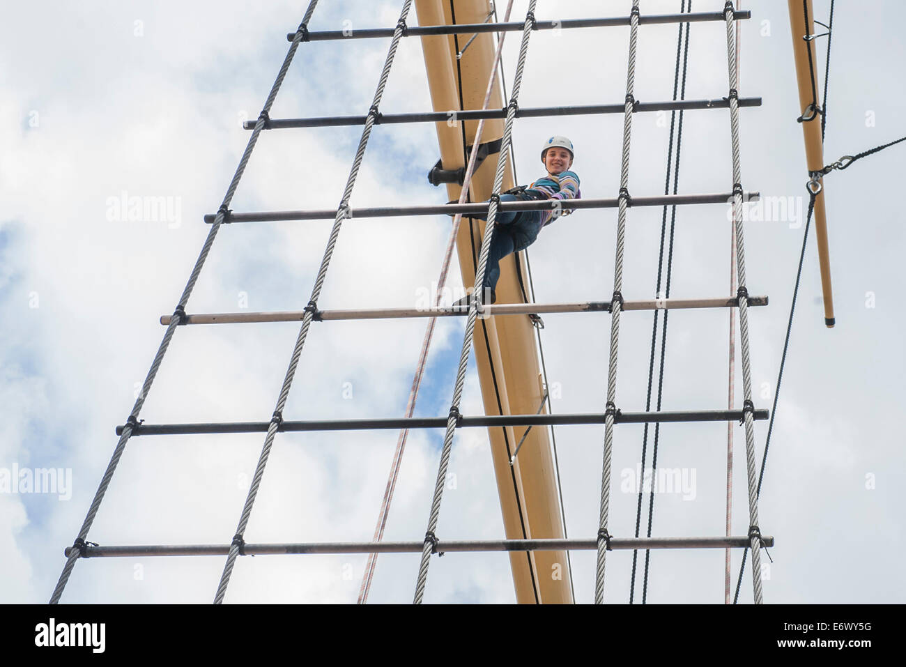 Aller en altitude et sur le bras de cour. Le SS Great Britain préservé se situe maintenant dans une cale sèche à ambiance contrôlée . Banque D'Images