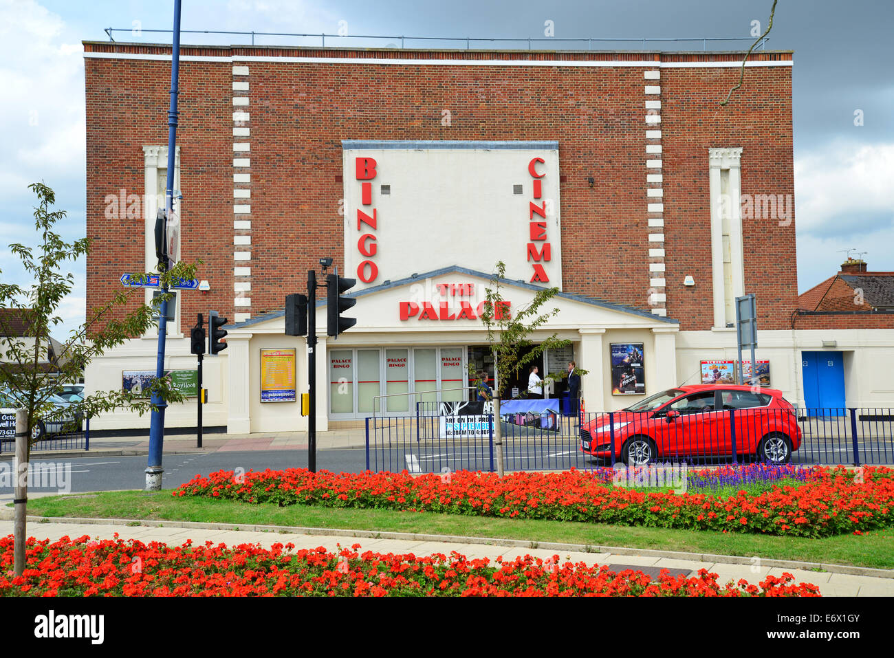 Cinéma Palace Art Déco & salle de bingo, Crescent Road, Felixstowe, Suffolk, Angleterre, Royaume-Uni Banque D'Images