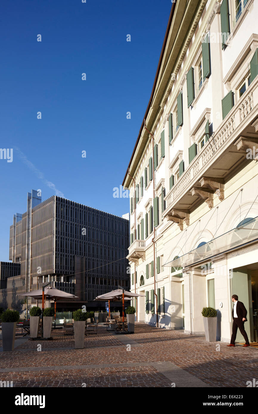 Vue extérieure et l'entrée de l'hôtel Maison Moschino, Via Monte Grappa 12, Milan, Italie Banque D'Images