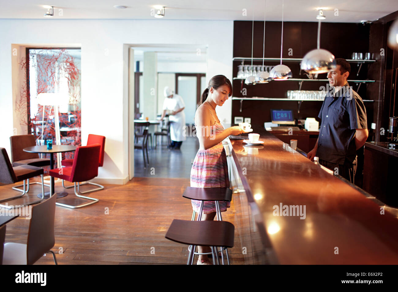 Ka bar dans l'hôtel Sipan Sipanska Luka, Sipan island, îles Elaphites, au nord-ouest de Dubrovnik, Croatie Banque D'Images